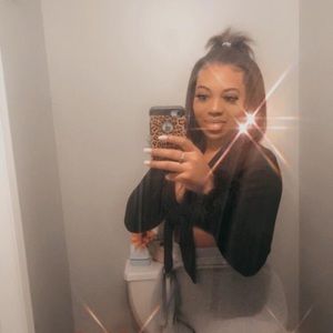 Meet your Posher, Alisha